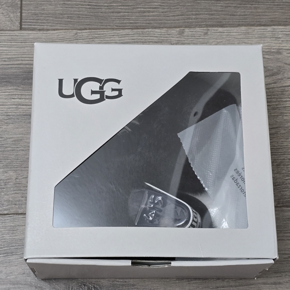 UGG Fluff Yeah Slide Infant Black NWT Fur Cozy Comfy Size Medium 04/05 - Picture 7 of 9